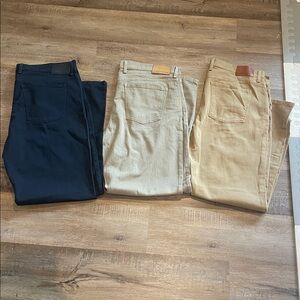 MOTT and BOW STRAIGHT (W40 L32)- 3 pairs!